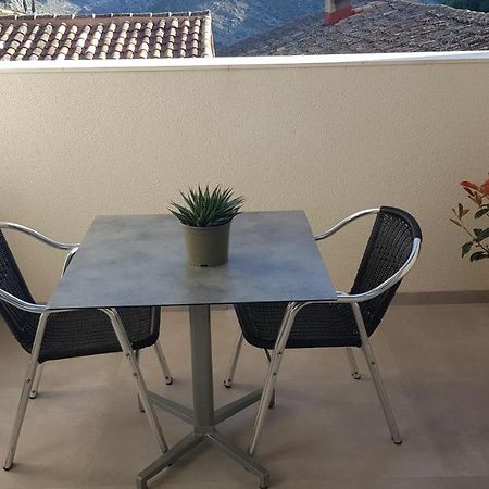 Loft Mariola - Apartamento En El Centro Historico Bocairent Luaran gambar